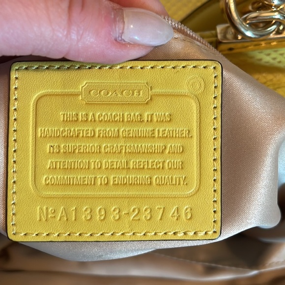 COACH -Madison Pinnacle Lily Python leather satchel ( Limited Edition) EUC - Picture 4 of 17